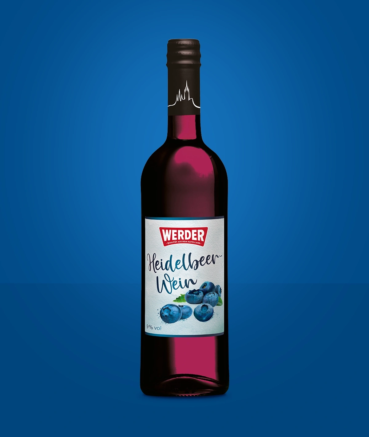 Flasche Werder Heidelbeer Wein mit ganzen Früchten und Blättern